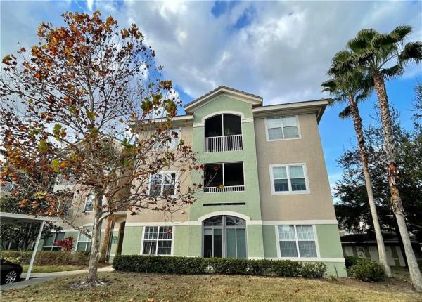 SUMMERGATE CONDO PH 01 5923/0662