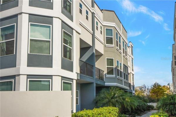 301 NORTH ROME RETAIL & TOWN