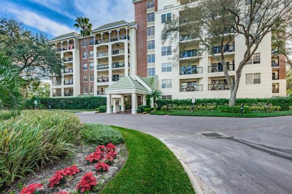 HARBOUR COURT A CONDO