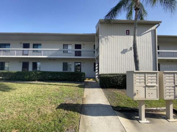 EAST LAKE WOODLANDS CONDO