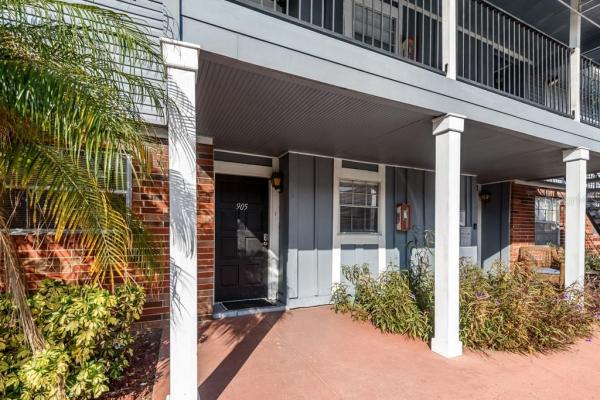 VENETIA COUNTRY CLUB CONDO