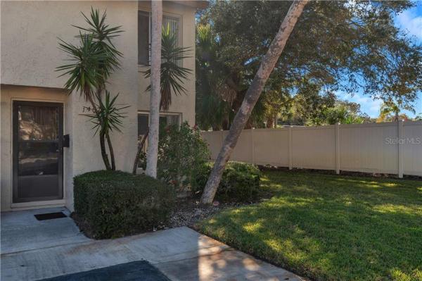 WOODSIDE VILLAGE CONDO