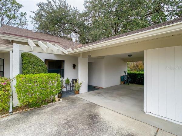 GOLF VIEW VILLAS CONDO 01