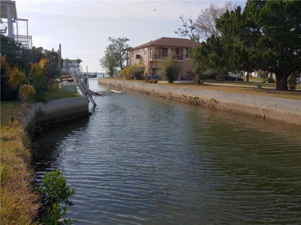 HUDSON BEACH ESTATES