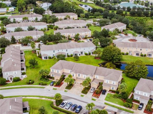 GREENBROOK WALK PH 1 OR 2055/1613