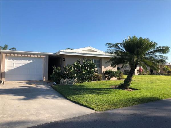 SOUTH GATE VILLAGE GREEN 05