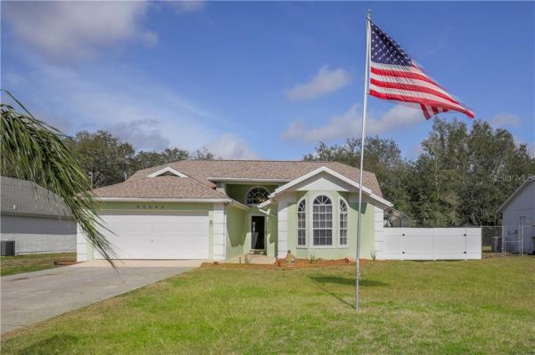 CARLTON VILLAGE PARK