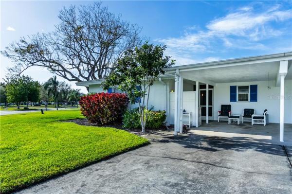 GULF GATE GARDEN HOMES E