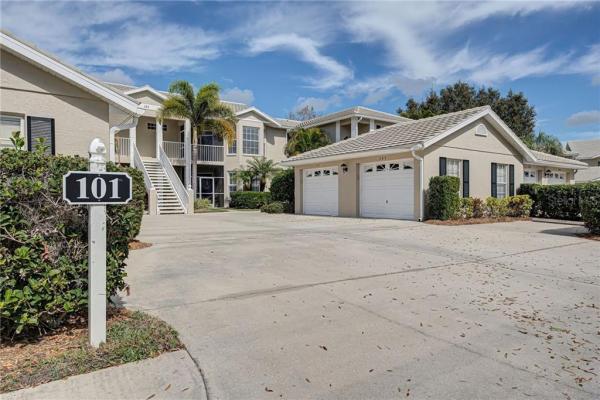 FAIRWAY GLEN ST ANDREWS PARK