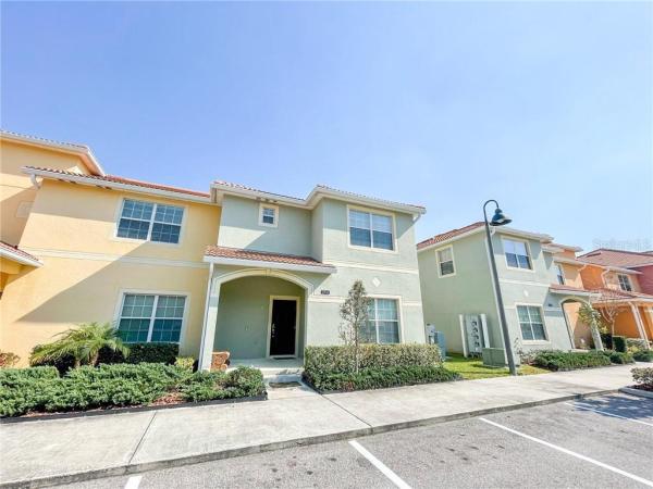 PARADISE PALMS RESIDENCE PH 4