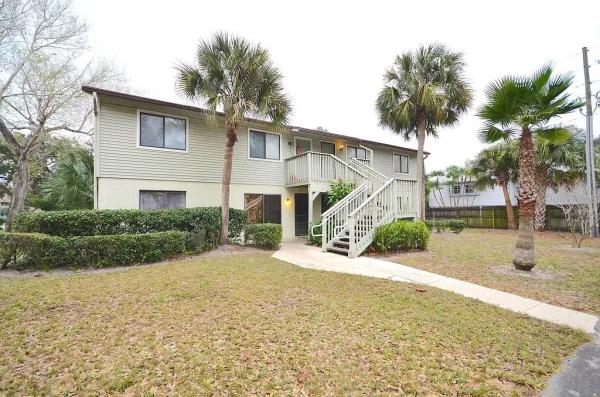 WHISPERWOOD CONDO 02