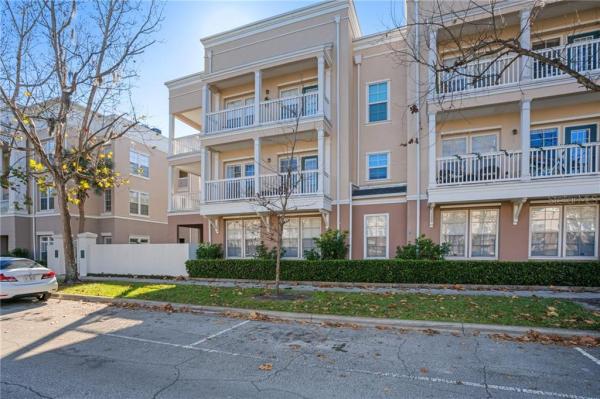 WATER STREET CONDO PH 04