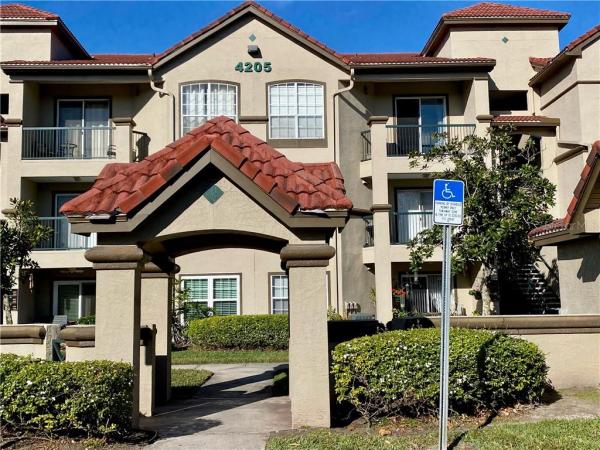 LAKEVIEW AT CALUSA TRACE