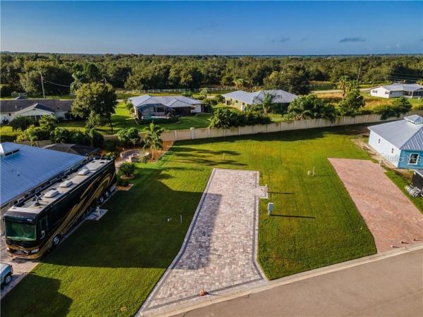 THORNTON CRK MOTORCOACH RESIDENCE