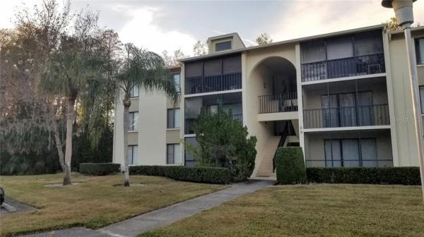 PINE RIDGE AT LAKE TARPON VILLAGE