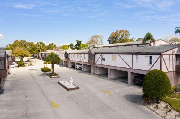 KING ARTHURS COURT CONDO