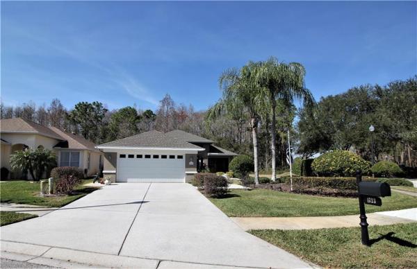 WYNDTREE VILLAGE 11 12