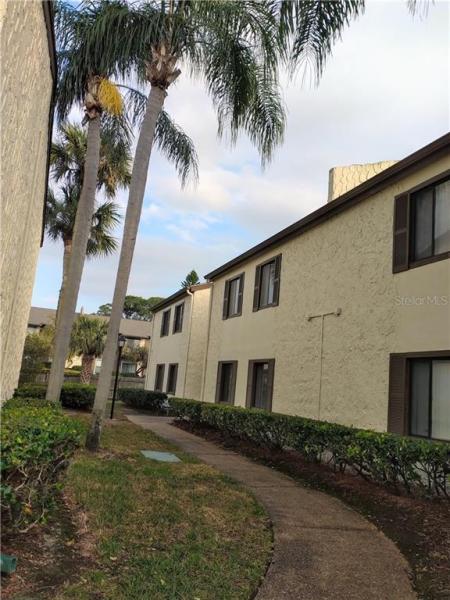 PEPPERTREE LAKE CONDO