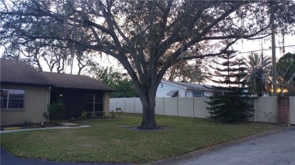 HOLIDAY LAKE VILLAS CONDO