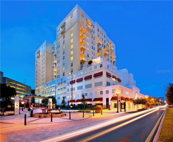 STATION SQUARE CONDO