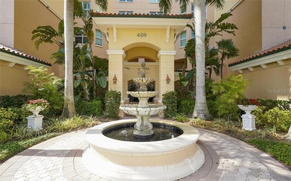 MERIDIAN AT THE OAKS PRESERVE