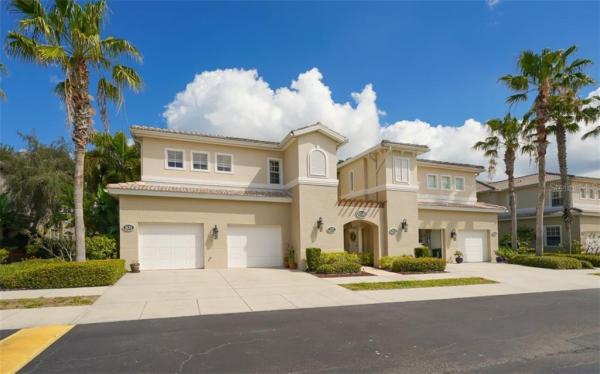 THE VILLAS AT VENICE