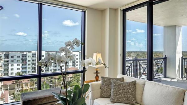 PLAZA AT 05 POINTS RESIDENCES