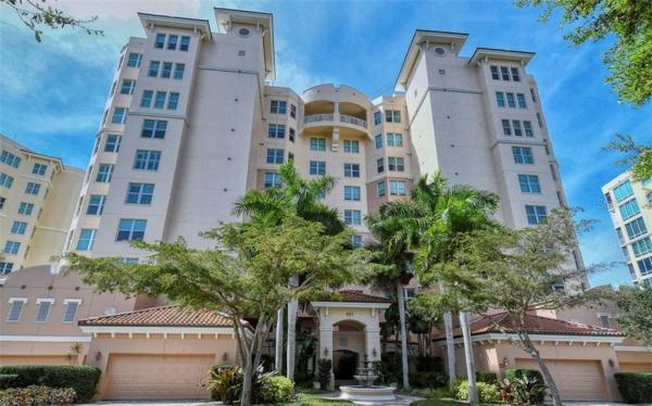 MERIDIAN AT THE OAKS PRESERVE, OAKS PRESERVE, OAKS