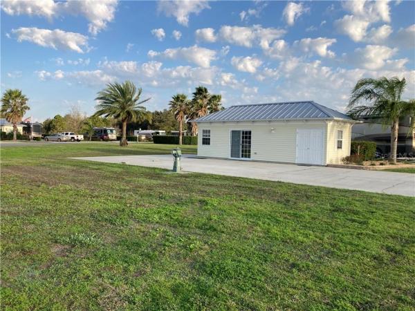 FLORIDA GRANDE MOTOR COACH RESIDENCE