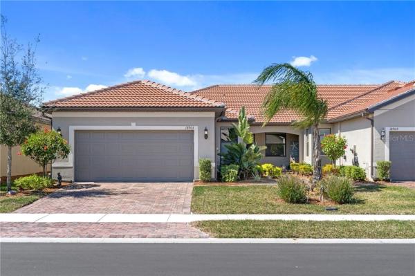 ISLANDWALK AT WEST VILLAGES