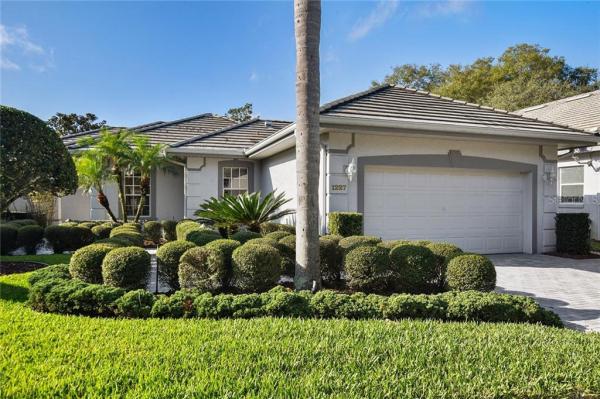 HEATHROW/STRATFORD GARDENS