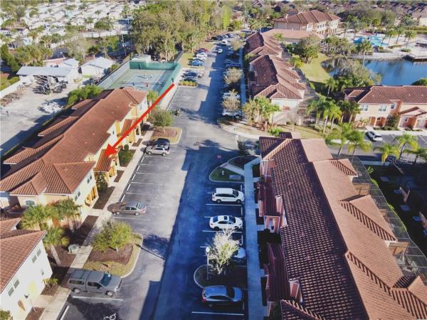 REGAL OAKS AT OLD TOWN