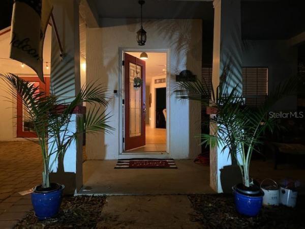 THE BUNGALOWS ON PALMETTO