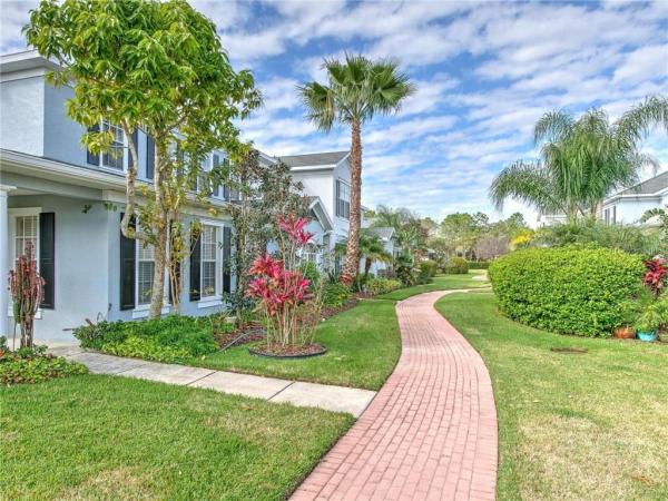 CLUB MANOR EAST OF GRAND HAMPTON