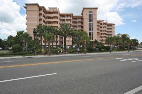 HARBORVIEW GRANDE CONDO