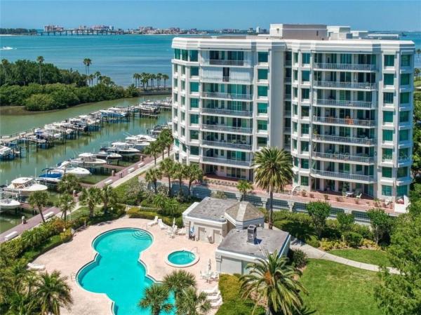 SEASIDE AT BELLEAIR I CONDO