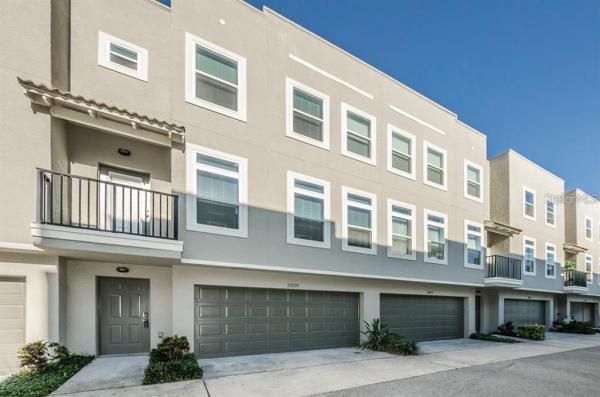 VILLAS OF HORATIO TWNHMS