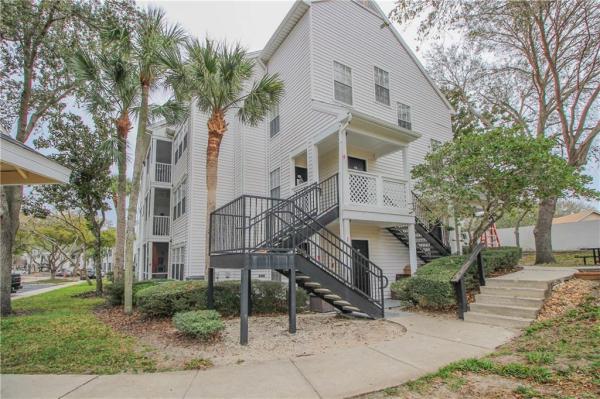 BENTLEY AT COBBS LANDING CONDO THE