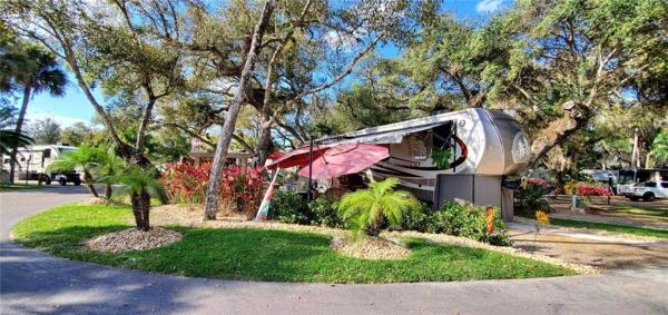 OUTDOOR RESORTS RIVER RANCH RV RESORT PH 04