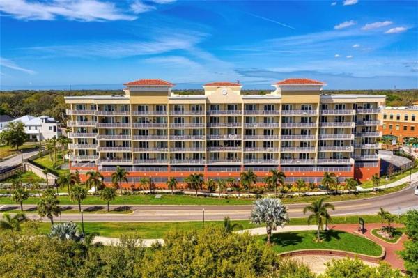 HARBOR PLACE AT SAFETY HARBOR CONDO