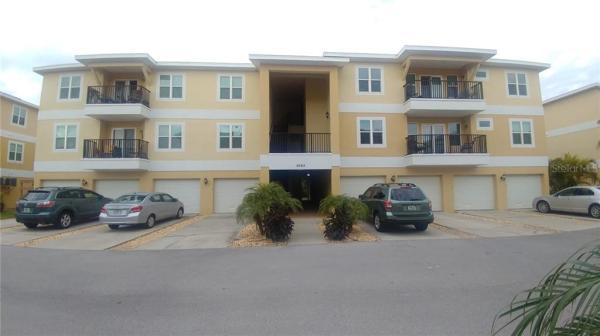 REGENCY PALMS CONDOS