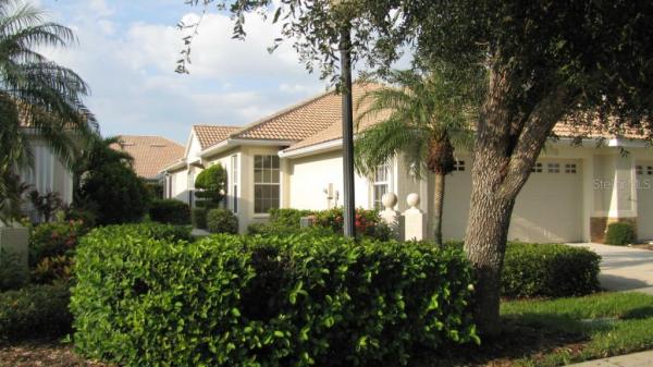 PELICAN POINTE GOLF & COUNTRY CLUB UNIT 06