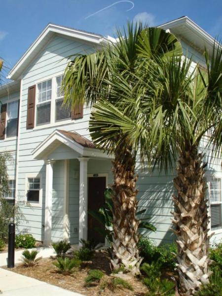 LUCAYA VILLAGE PH 01