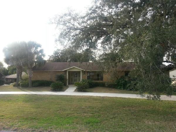 COUNTRY CLUB VIEW SUB