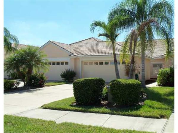 PELICAN POINTE GOLF & COUNTRY CLUB