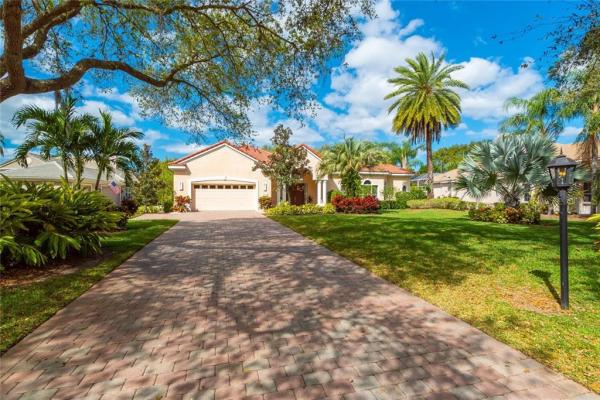 UNIVERSITY PARK COUNTRY CLUB