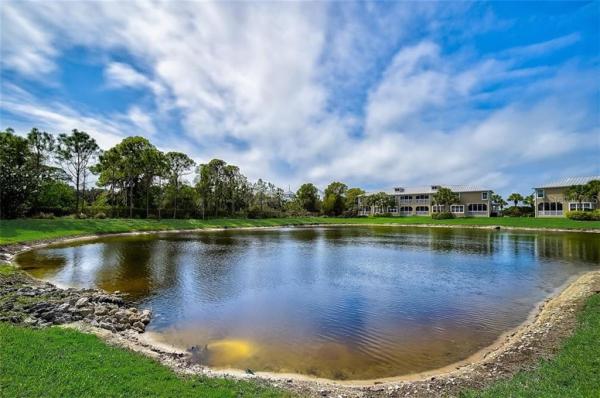 HAMMOCKS-VILLAS PH 01