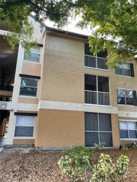 SAND LAKE PRIVATE RESIDENCES