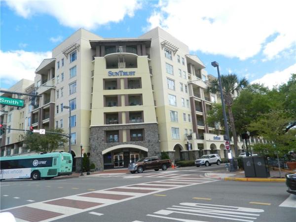 THE WELLESLEY CONDOMINIUM