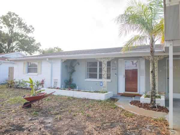 HOLIDAY LAKE ESTATES